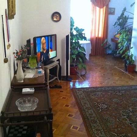 Homestay On Akademika Sakharova Σουχούμι Εξωτερικό φωτογραφία